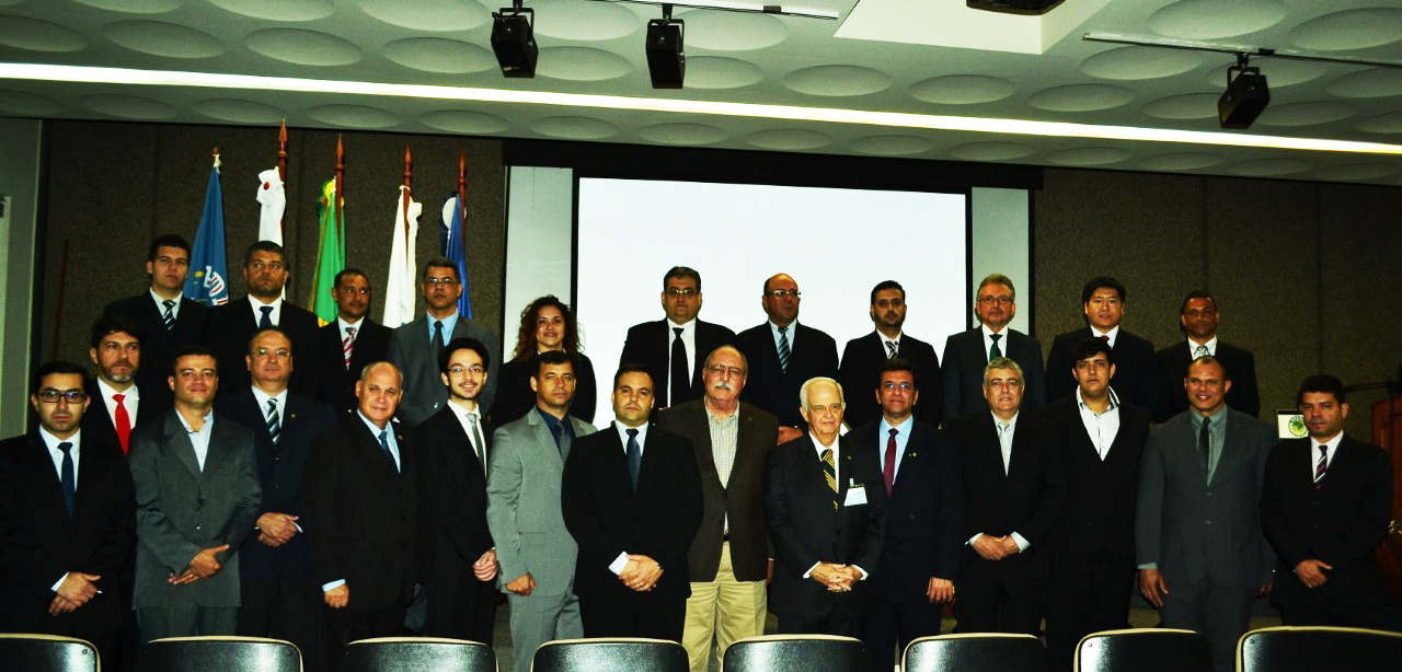 Adesg Uberaba inaugura XII CEPE durante sessão solene